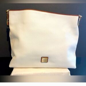Dooney & Bourke Pebble Grain Extra Large Courtney Sac White